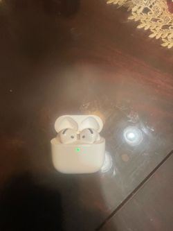 AirPods 4’s