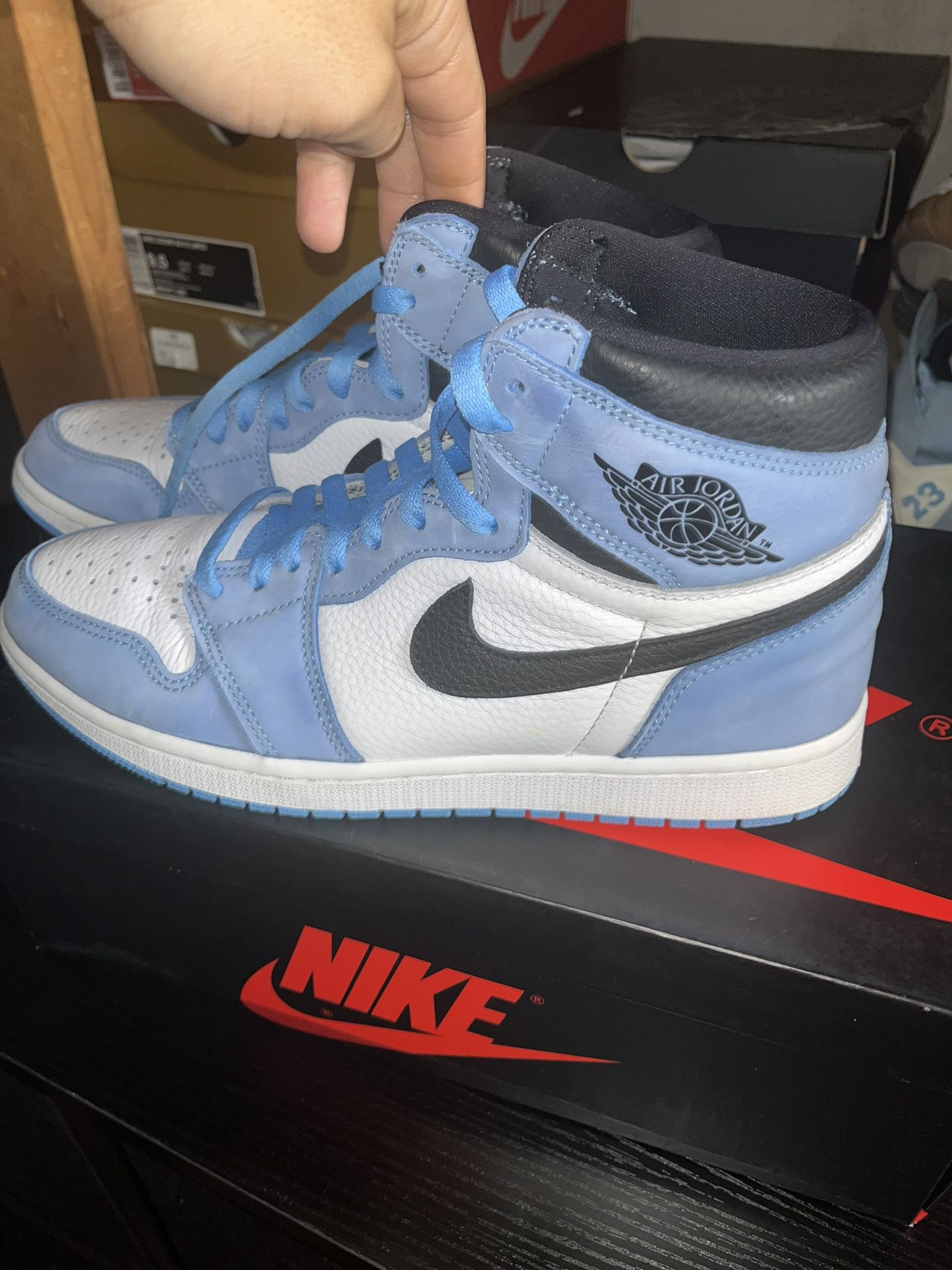 Retro 1 Mid University Blue