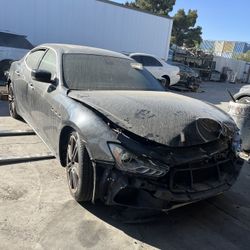 Parting Out! 2014 Maserati Ghibli For Parts!
