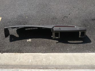 00-06 Cadillac Dash Board Cover And Bezel 