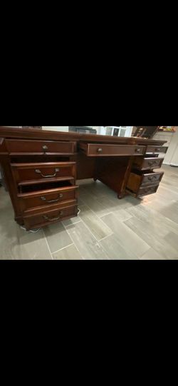 Office Desk