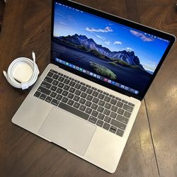 MacBook Pro 💻 Laptop i5 - 16gb Ram - Space Gray