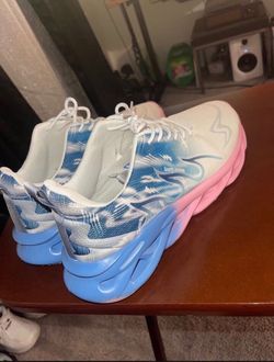 Casual shoes