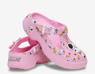 Snoopy crocs