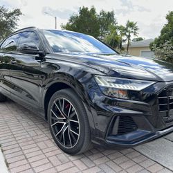2019 Audi Q8 