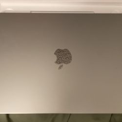 BRAND NEW, BROKEN SCREEN Macbook Air 13inch 2022 Space Gray