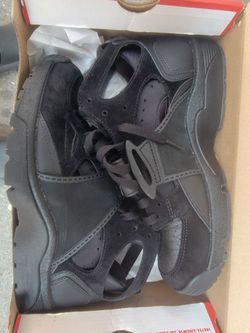 Size 8 all black suede