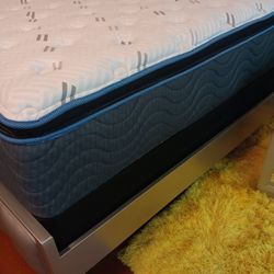 *Bedroom Special!!!*---Hudson Bay Cool Comfort Queen/King Mattress And Foundation Sets---From $799!!!---Delivery And Financing🤠