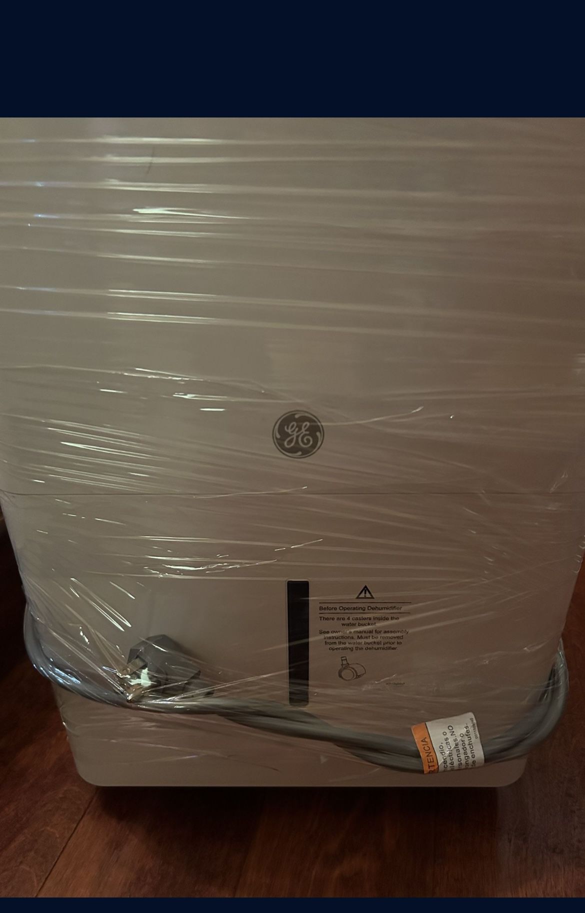 GE DEHUMIDIFIER IN GREAT CONDITION