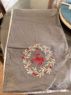 Christmas table runner