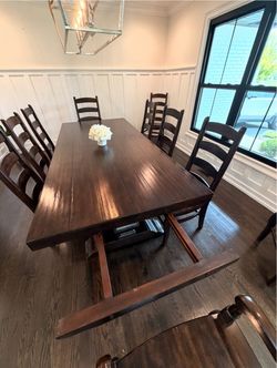 Premium Solid Hardwood Dining Room Set – 8 Chairs + 2 Extension Leaves