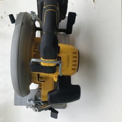 Sierra Circular  DEWALT 20vol. Flex vol  