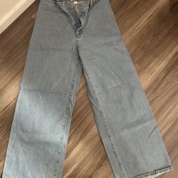 Light Wash Baggy Jeans 