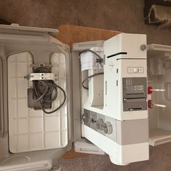 Bernina Record 930 Electronic Sewing Machine