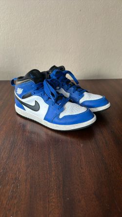 Youth Jordan Mid 1 - Size 2Y