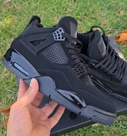 Jordan 4 Retro ‘Black Cats’ size 8, 9.5, 10, 10.5