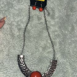 Necklace Jewelry $4