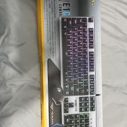 Gaming keyboard/Mouse/Mat
