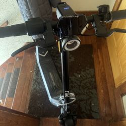 niu kqi 300p electric scooter