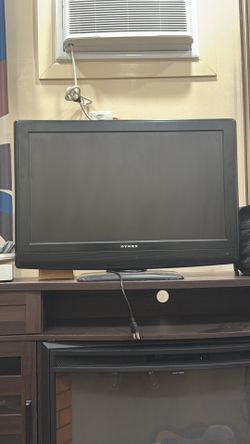 27 1/2 inch DYNEX flat screen