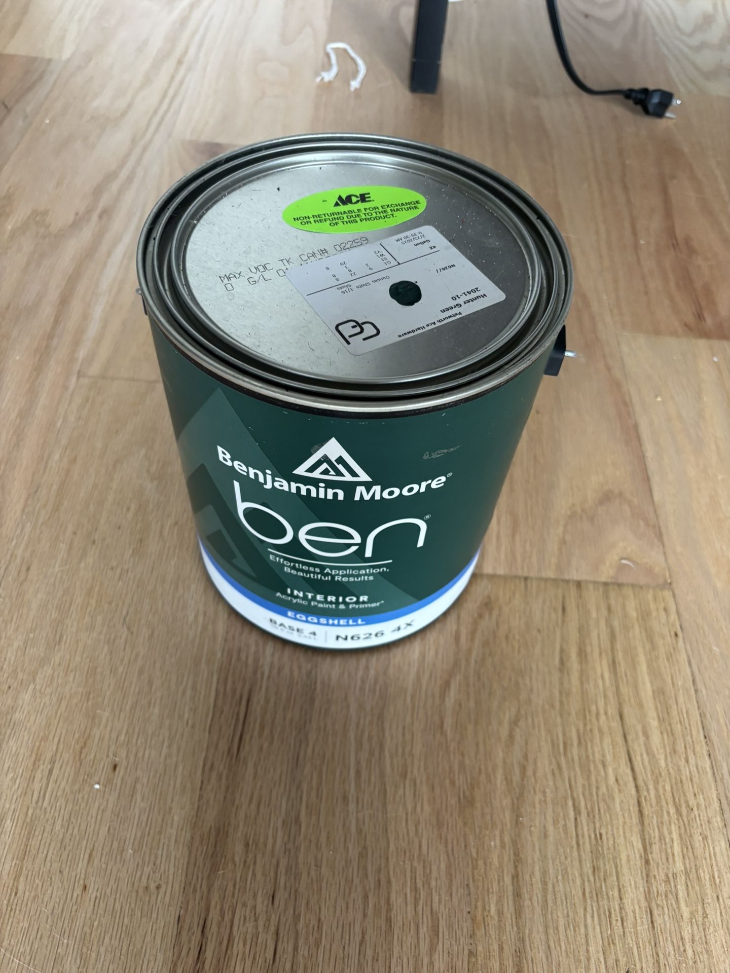Gallon Ben Paint in Hunter green (eggshell)