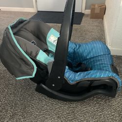 Evenflo Infant Car Seat 