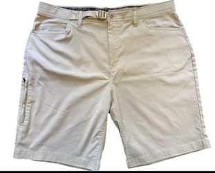 Gerry Venture Shorts Mens 40 Tan Stretch Hiking Belted 9 Inseam Outdoor
