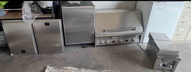 Dynasty BBQ Grill + accessories