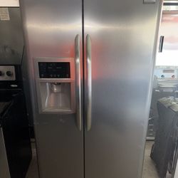 Frigidaire Stainless Steel Refrigerator And Freezer