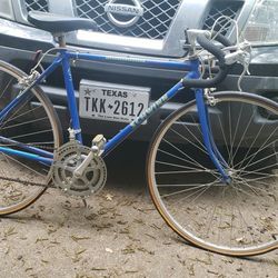 Vintage garage kept Schwinn Sprint vintage men’s bike bicycle 1980's BLUE