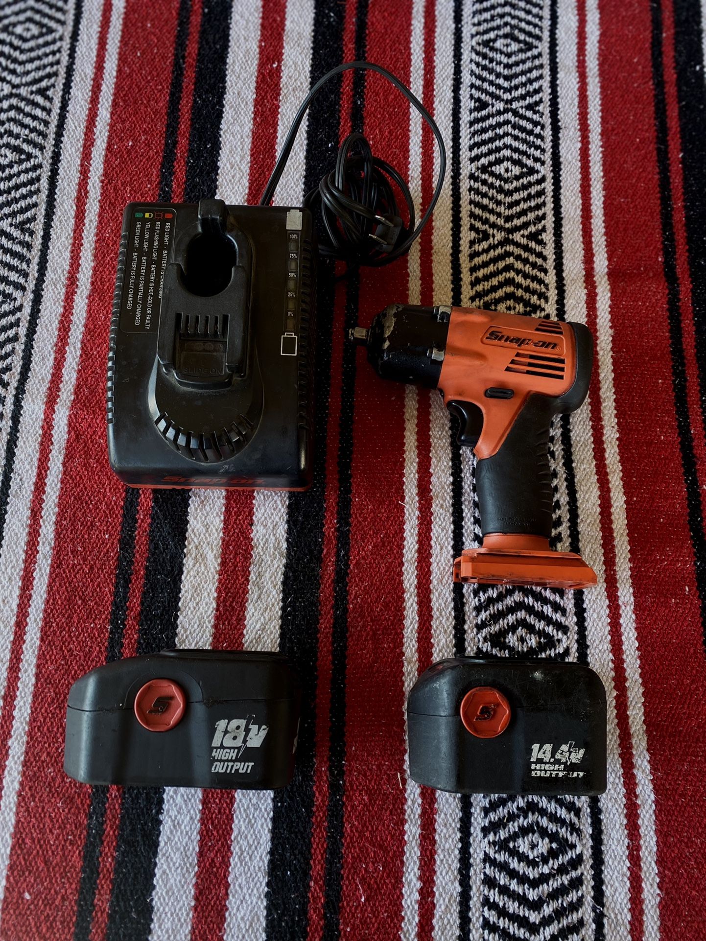 Snap On 3/8 Impact Wrench (everything included)