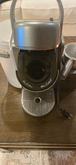 Keurig Coffee Maker and Frother
