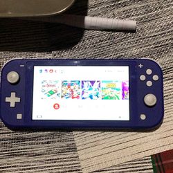 Nintendo switch lite blue