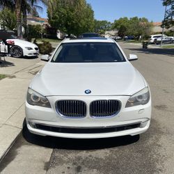 2011 BMW 740Li