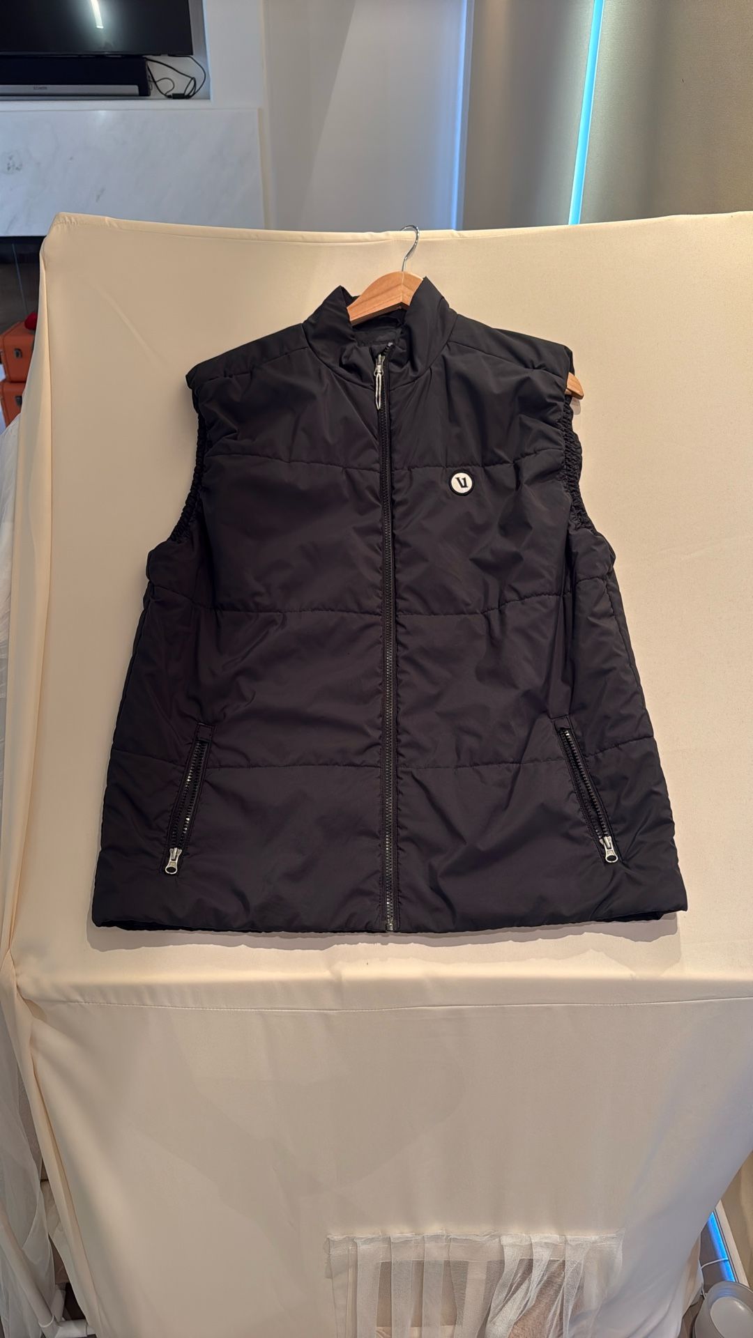 VUORI PUFFER VEST SPORTS MENS XL