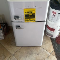 Refrigerator Mini