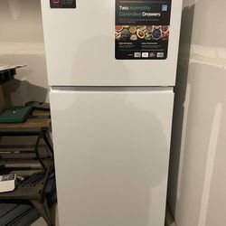 Hisense Fridge And Freezer