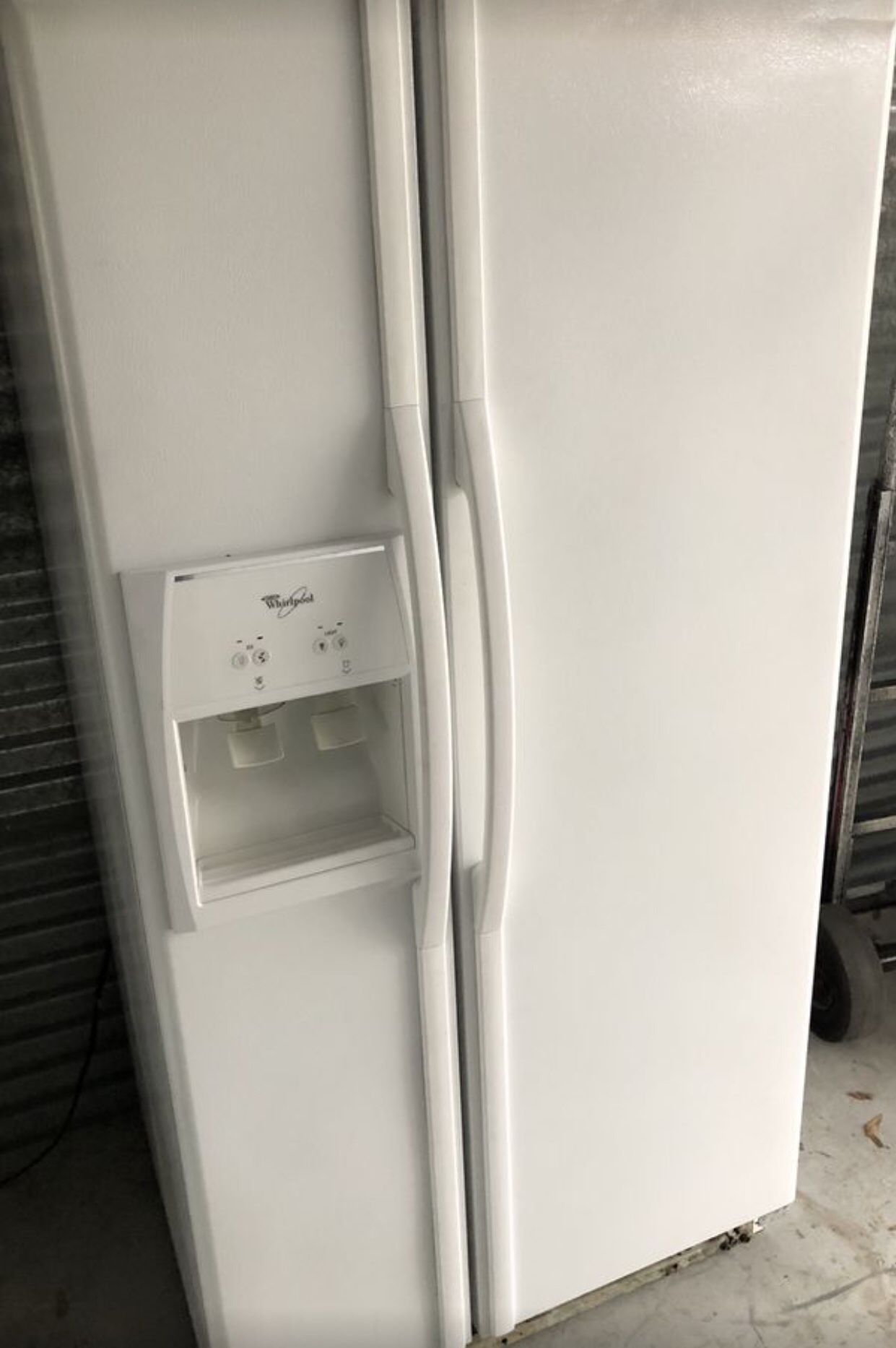 Whirlpool side by side refrigerator
