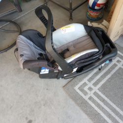 Car Seat W Base An Stroller Atta able 