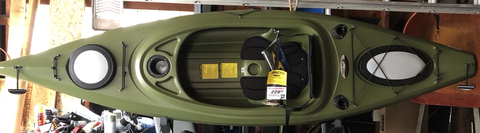 Future Beach Voyager Angler Sit-In Kayak 10’4” Brand New.