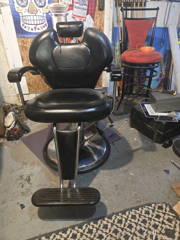 Samson Barber / Salon Chair