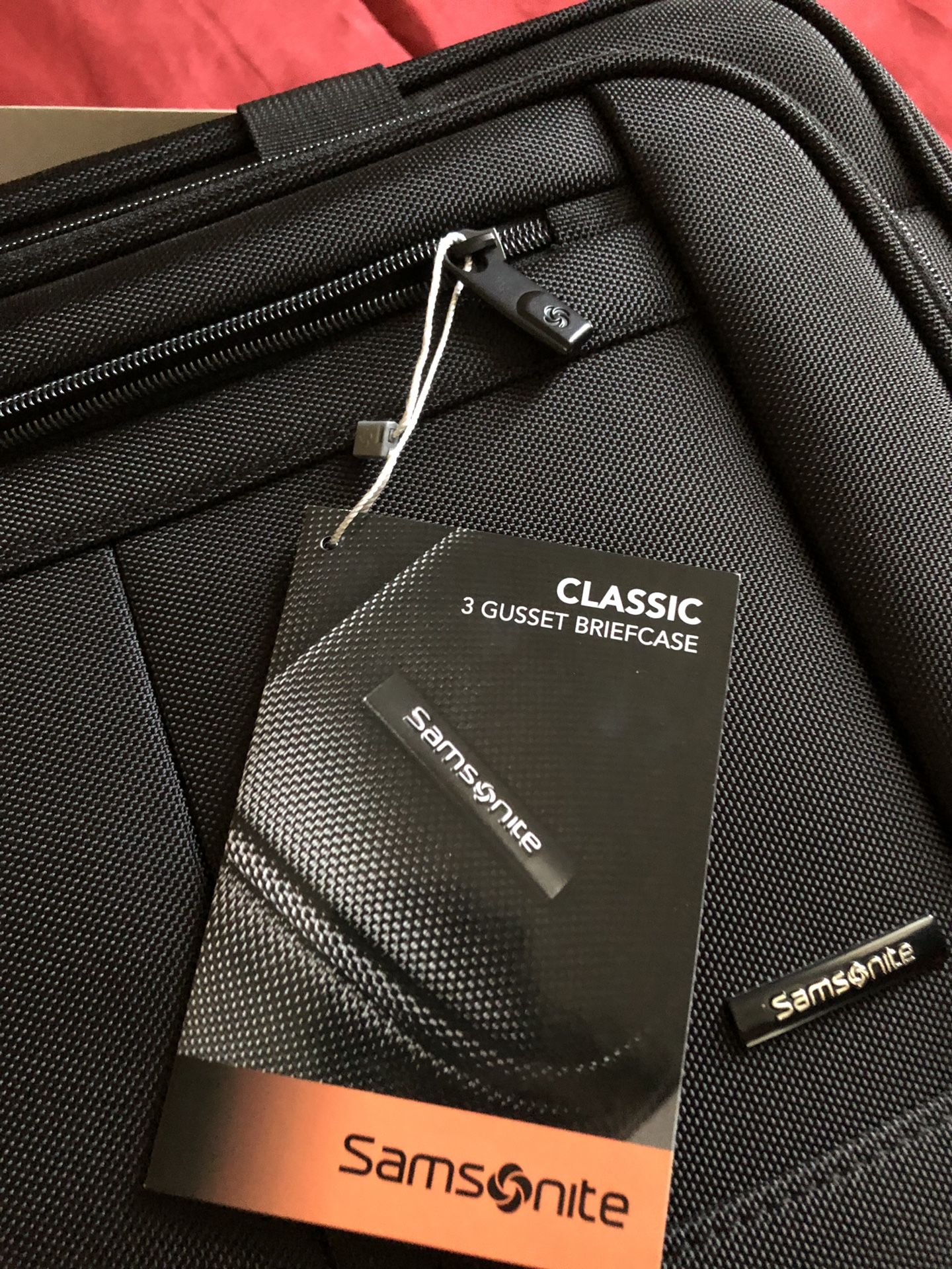 Samsonite classic briefcase.new$50
