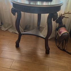 Vintage Round Table 28 X 30