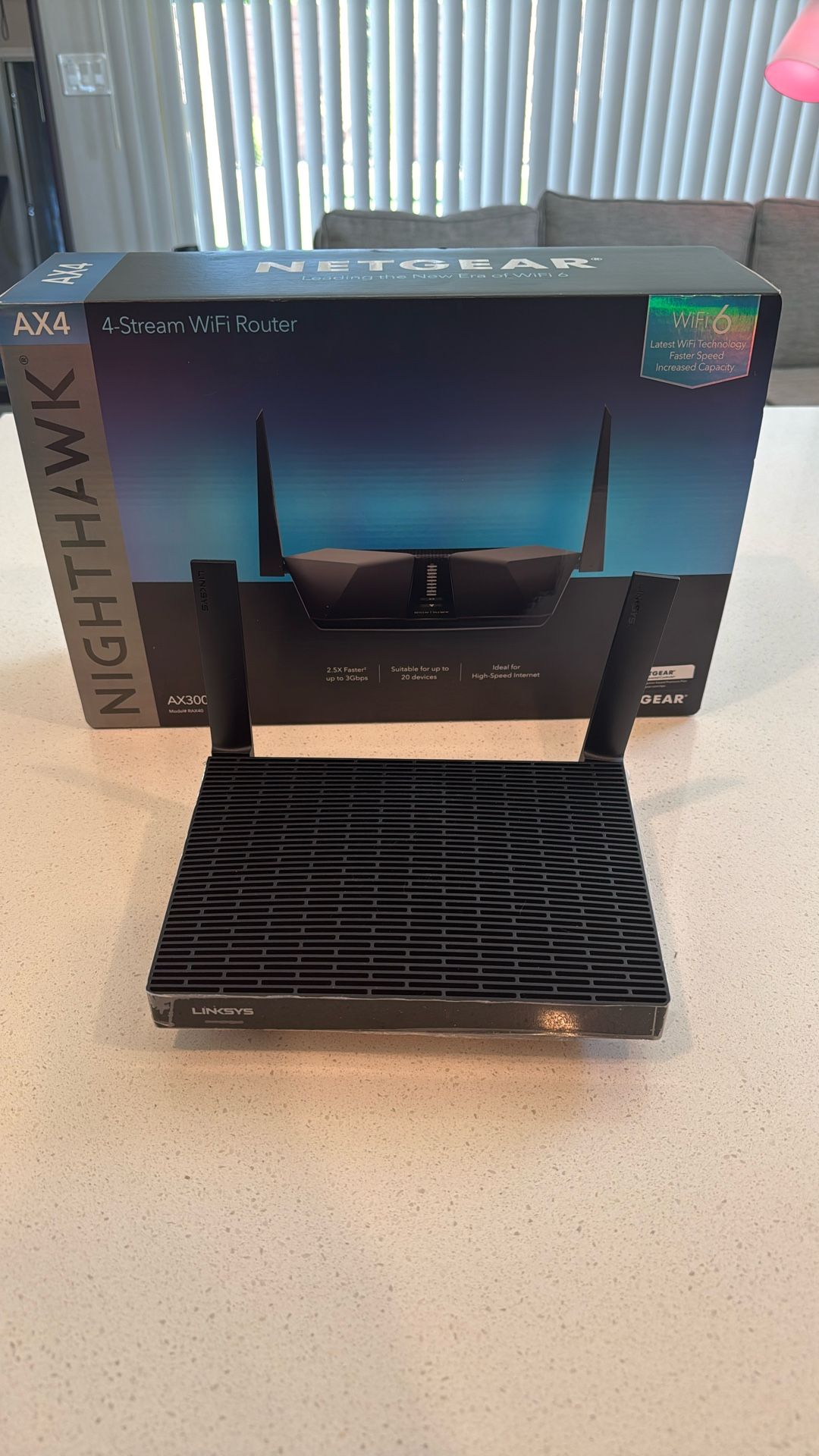 Nighthawk 4 Stream WiFi Router