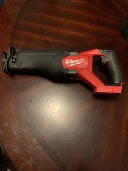 Milwaukee m18 fuel nuevo tool only