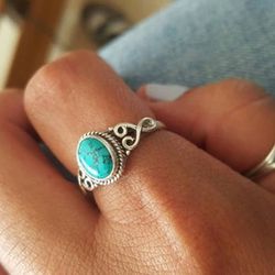 Beautiful 925 Sterling Silver Turquoise Natural Gemstone Ring