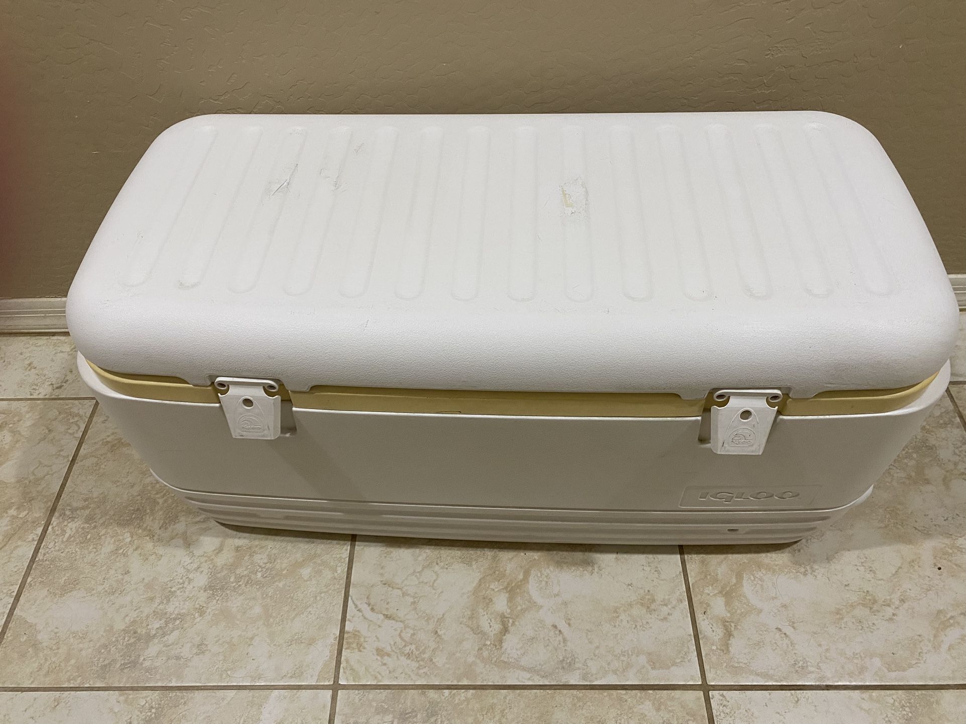 Igloo Ice Cooler. 120 QT