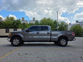 2010 Ford F-150 F150 XLT Super Crew Cab 4x4 pickup truck