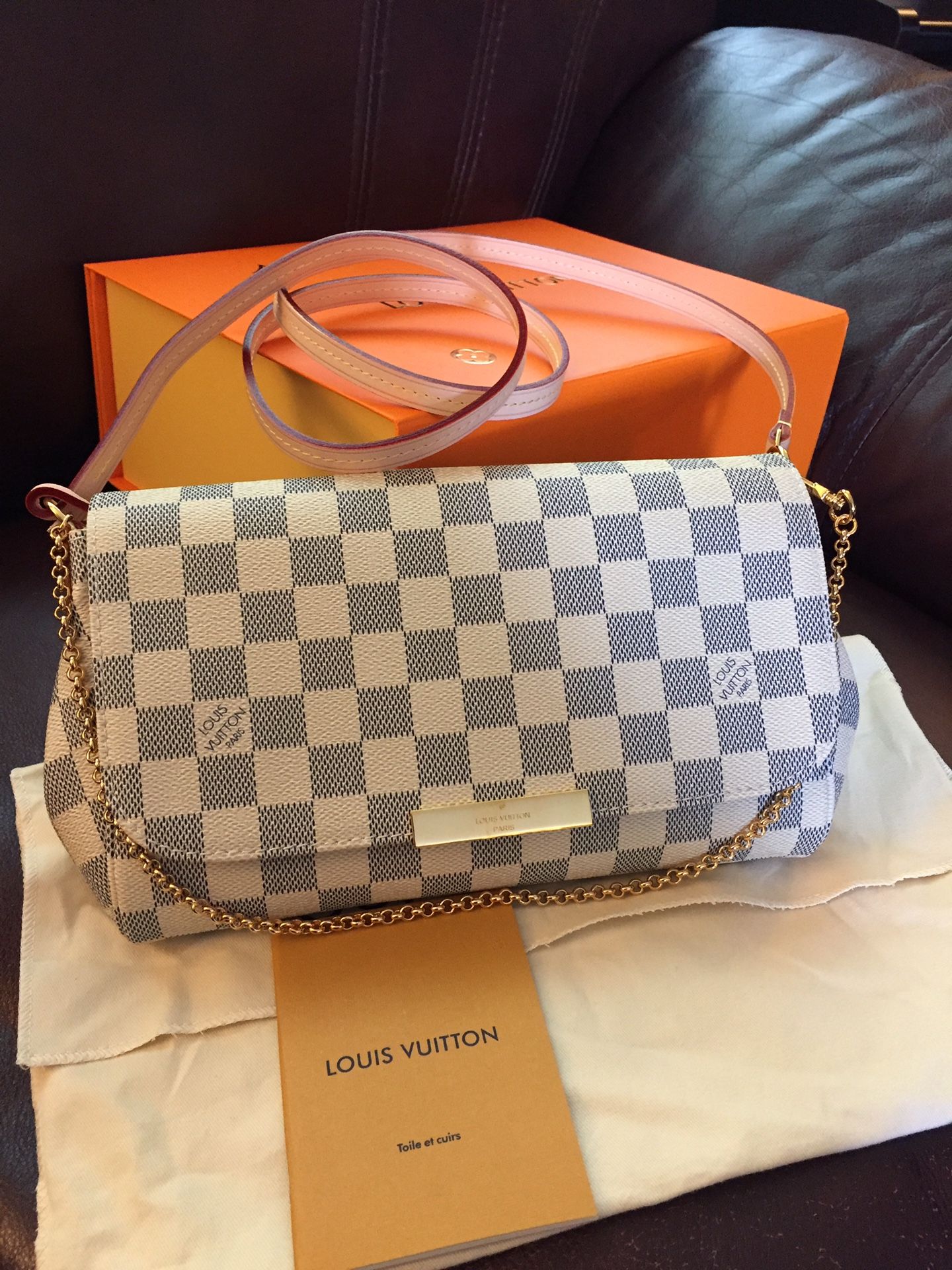 LV Louis Vuitton Damier Azur White Checkered Favorite MM Crossbody shoulder Bag Purse Handbag