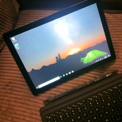 Touchscreen Dell Latitude 2 In 1 Laptop- Tablet Windows 11 Professional 